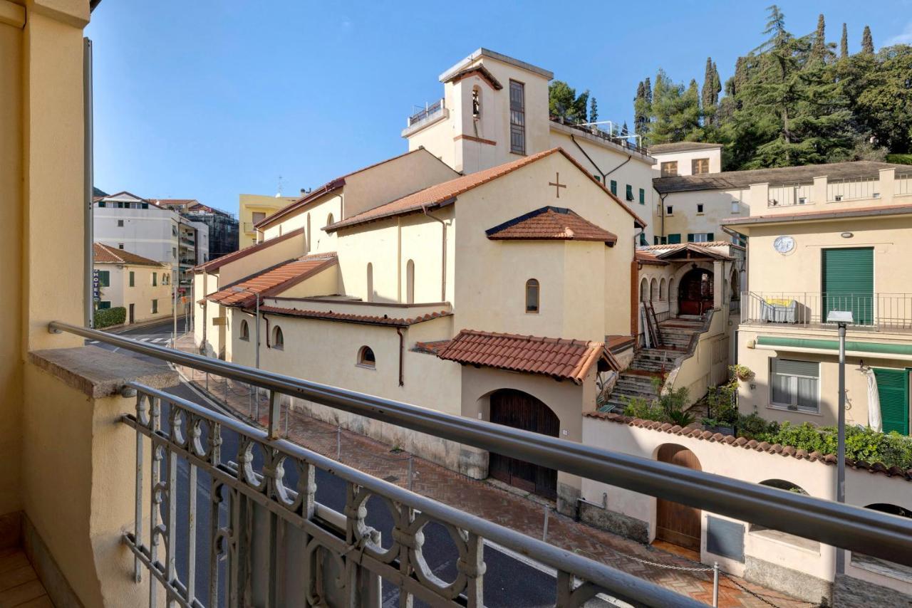 Appartamento 4 Passi Mare Finale Ligure Esterno foto